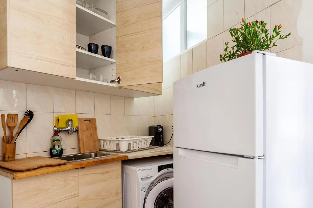 2 Bedroom Apartment For 4 People With Free Public Parking Lisboa