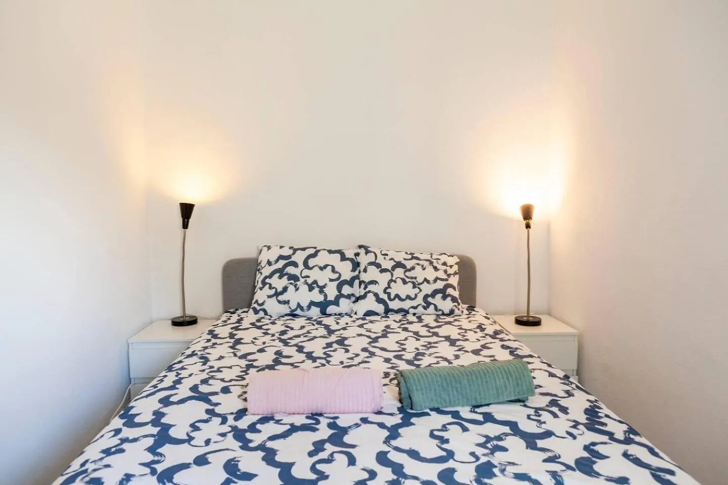 2 Bedroom Apartment For 4 People With Free Public Parking Lisboa